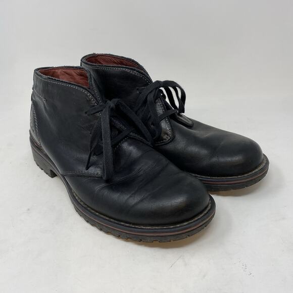 Clarks Chukka Ankle Boots Size 8 Black Leather Rugged Distressed Lug Sole main image 5